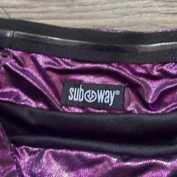 🔥SUBWAY🔥 | Fuchsia foil ruched tube top dress - Picture 5 of 10